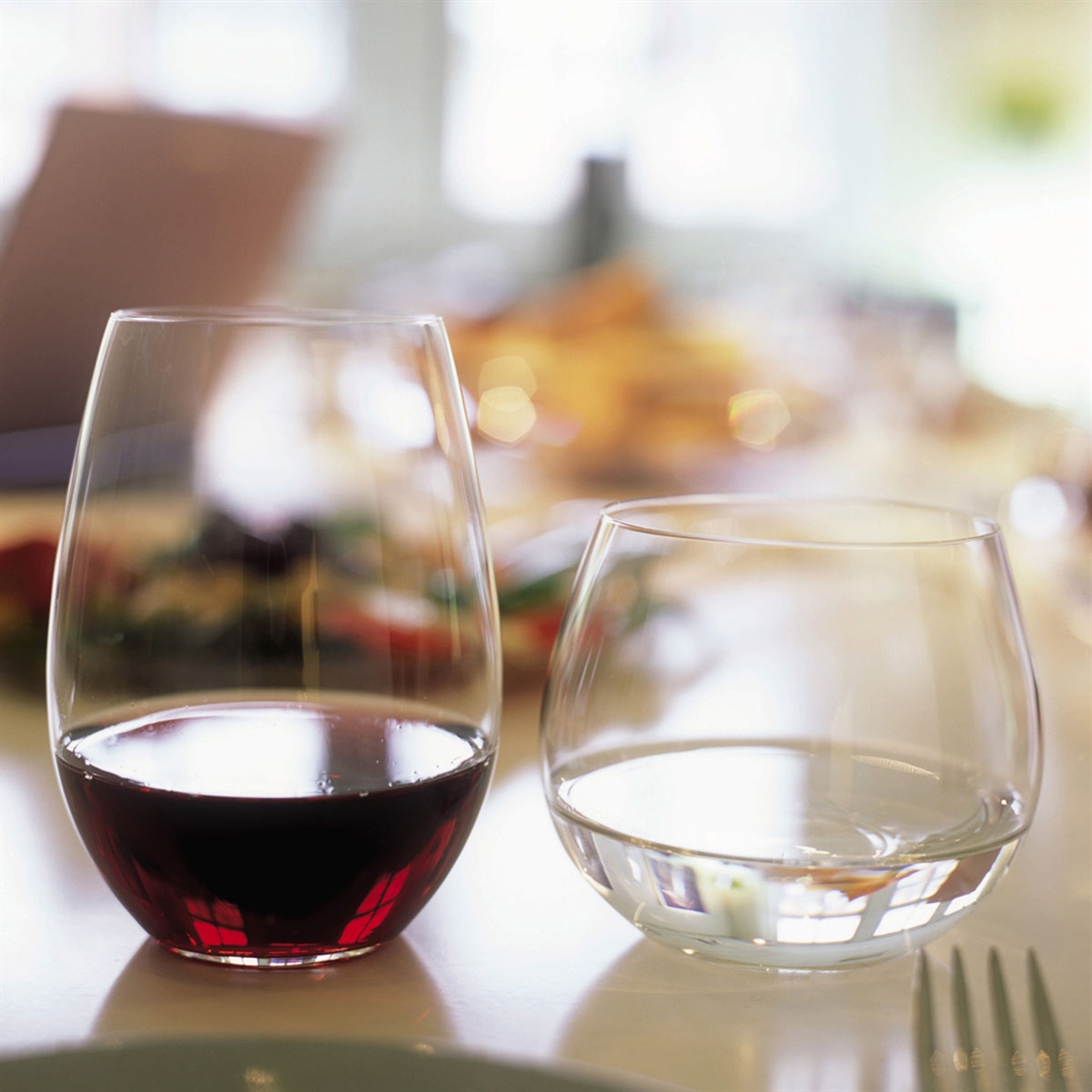 The History of Stemless Wine Glasses