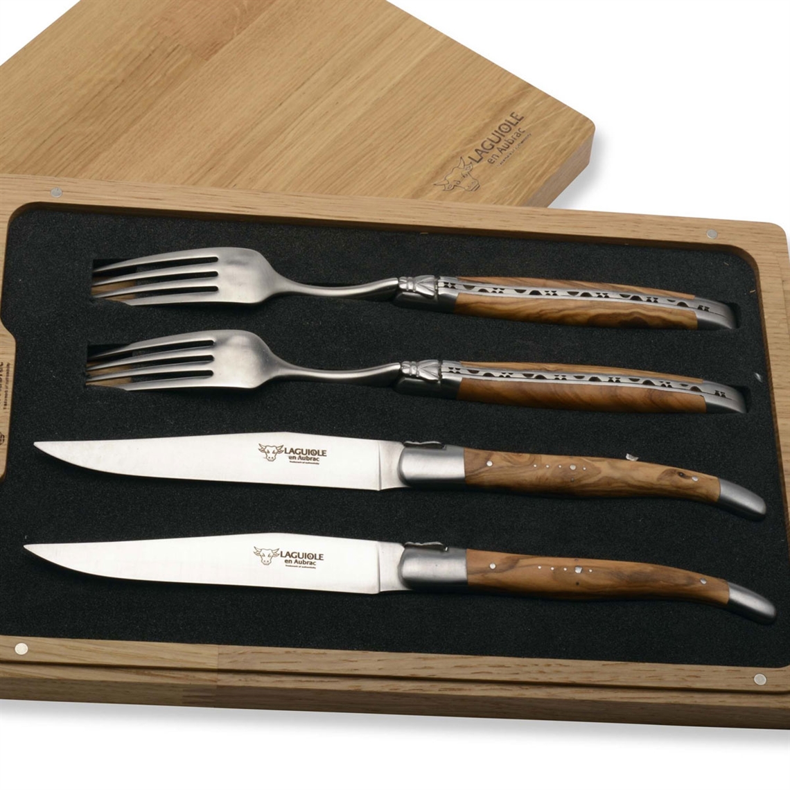 Laguiole en Aubrac 4 Piece Knife and Fork Set - Olive Wood Handles